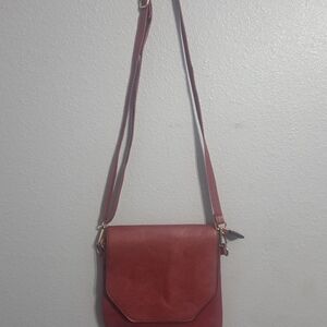 Red Faux Leather Pebble Small Crossbody Shoulder Purse Handbag